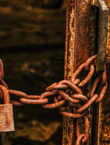 Rusty Chains with Lock
